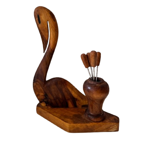 Houten Zwaan Met Cocktailprikkers 1