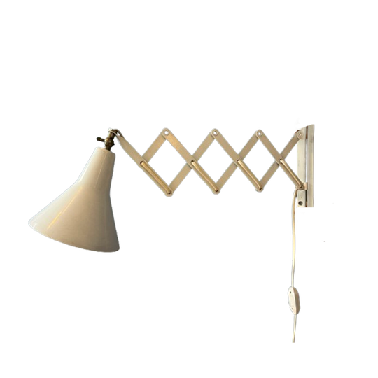 Witte Metalen Schaarwandlamp Uit Het Midden Van De Eeuw 1