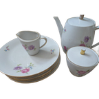 Thee Of Koffiepot, Melk En Suiker En Vijf Ontbijtbordjes thumbnail 1