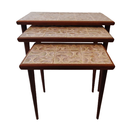 Mid Century Modern Set Of 3 Teak And Ceramic Nesting Tables, 1960s 1