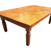 Oude Teakhouten Salontafel Afm. 140x90cm En 49cm Hoog.
