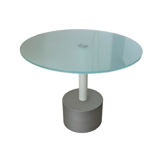 Ronde Bijzettafel Met Verzwaarde Grijze Voet. 1