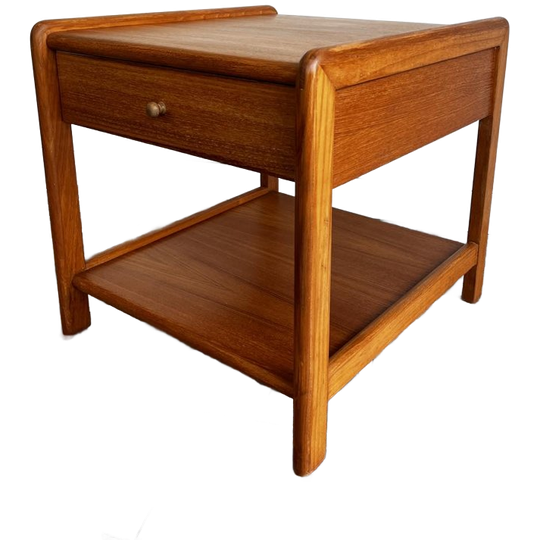 Deense Bijzetkast 1