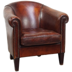 Schapenleren Clubfauteuil In Een Prachtige Warme Cognac Kleur Met Een Mooi Patina thumbnail 1