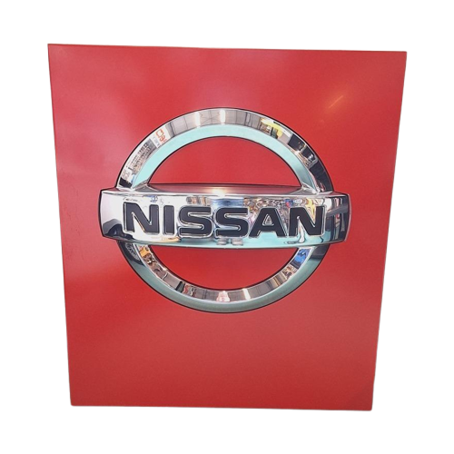 Toffe Vintage Lichtbak Van Een Nissan Cardealer🚘