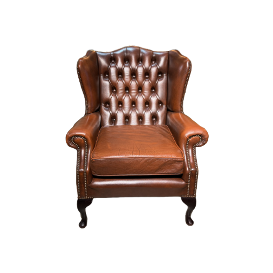 Prachtige Engelse Chesterfield Oorfauteuil Rood Bruin 1
