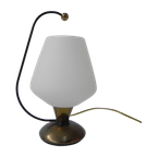 Vintage Bureaulamp Met Witte Glazen Kap thumbnail 1