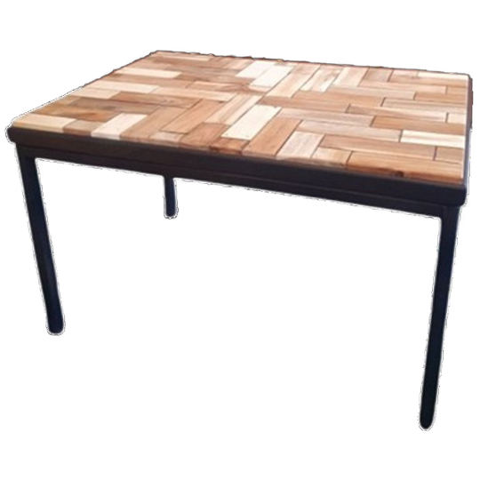 Unieke Salontafel. Zwart Metalen Frame En Ingelegd Met Hergebruikt Hout In Een Speels Motief 1