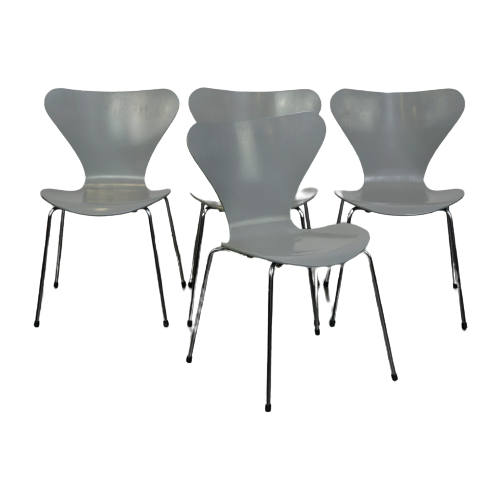 Set Van 4 Originele Grijze Fritz Hansen Vlinder Stoelen Uit 1984 Deens Design