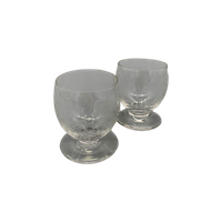 Set Antieke Gegraveerde Voetglaasjes 2 Stuks