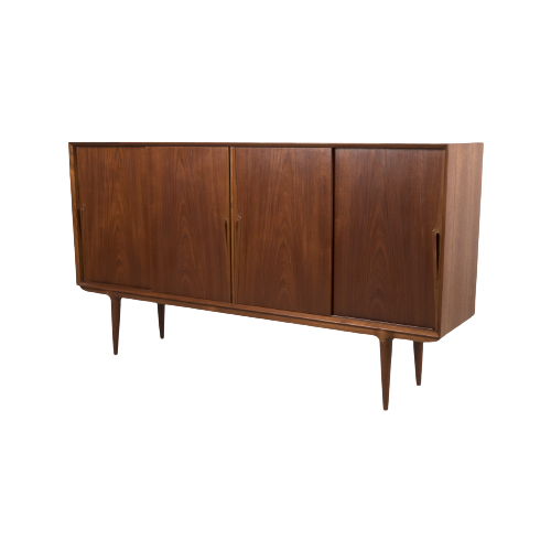 Model 19 Gunni Omann Dressoir 68042