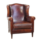 Comfortabele Engelse Stijl Schapenleren Oorfauteuil In Een Prachtige Diepe Cognac Kleur thumbnail 1