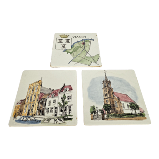 Kunstaardewerkfabriek De Drietand - Gouda - 3 X Tegel - Vianen - 3e Kwart 20e Eeuw 1