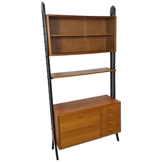 Teak Musterring Design Kast Met Zwarte Poten 1