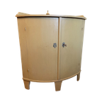Hoekkast Hollands Met Bolle Deuren thumbnail 1