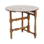 Ronde, Inklapbare Antieke 18e Eeuwse Franse Wijn/ Campagne Tafel Met Een Mooi Onderstel thumbnail 1
