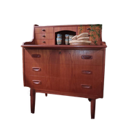 Secretaire