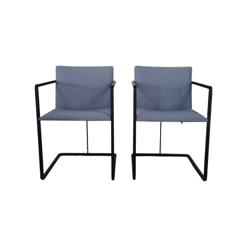 Hennie De Jong, Lichtblauw - Zwart Frame, Set Van 2 Stoelen,