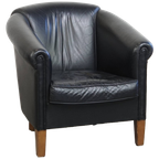 Geweldige Zwarte Rundleren Clubfauteuil In Engelse Stijl Met Een Tijdloos Design thumbnail 1