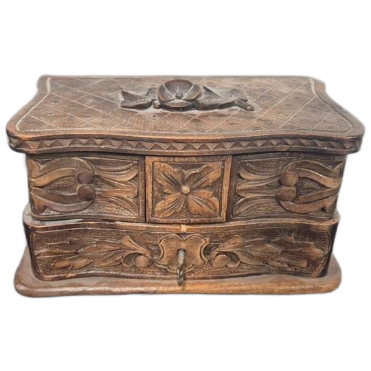 Antiek Zwarte Woud Houten Sieraden Kistje 1