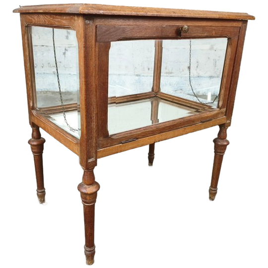 Oud Theekastje / Theetafeltje 1