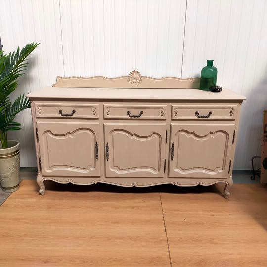 Vintage Dressoir Queen Ann Stijl 1