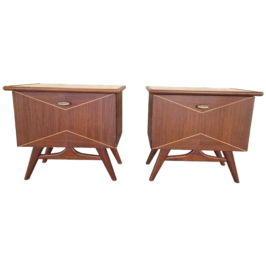Louis Van Teeffelen Vintage Design Nachtkastjes. 1