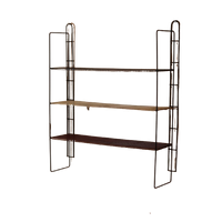 Driekleurige Stringplank In Geperforeerd Metaal