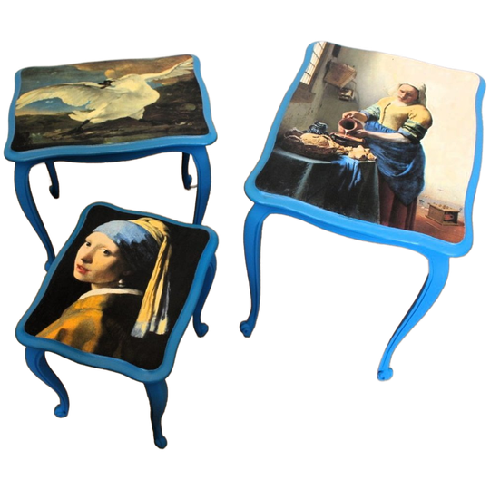 Set Van 3 Bijzettafeltjes Parelmeisje, Melkmeisje, Bedreigde Zwaan 1