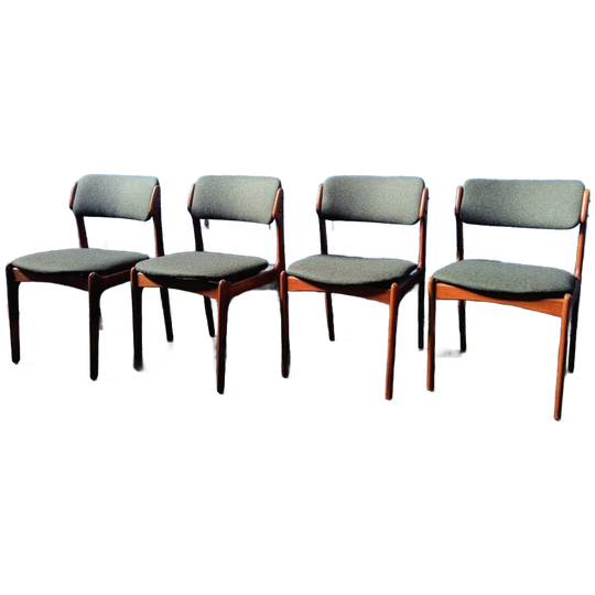Set Van 4 Deense Erik Buch Model 49 Stoelen 1
