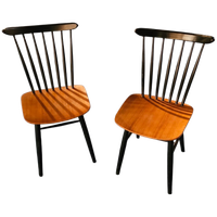 Set Of 2 Spindle Back Dining Chairs / Curved Seating / Teak Wood Seat / 1960s / Pastoe Holland /