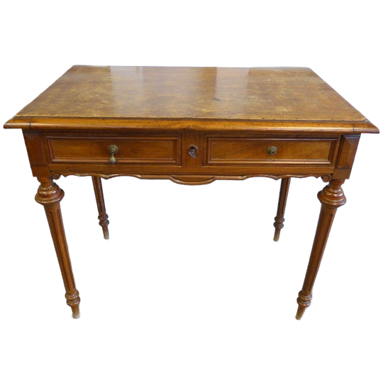 Mooi Antiek Tafeltje 1