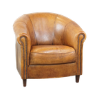 Comfortabele En Charmante, Stoere Schapenleren Clubfauteuil In Een Prachtige Cognac Kleur thumbnail 1