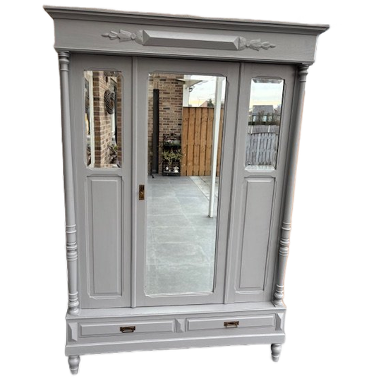 Brocante / Landelijke Kledingkast 1