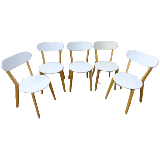 Mooi Set Van 5 Witte Ronde Stoelen 1