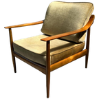 2x Midcentury ‘antimott’ Fauteuil W. Knoll Notenhout, Velour thumbnail 1