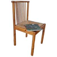 Grenen Scandinavische Stoel Met Biezen Zitting.