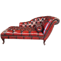 Chesterfield Daybed - Antiek Rood. Speciale Nagels
