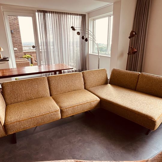 Royale (diagonale) Hoekbank Van Montel 1