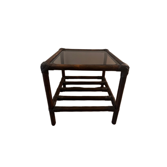 Rotan Bijzettafeltje Met Rookglazen Plaat 1