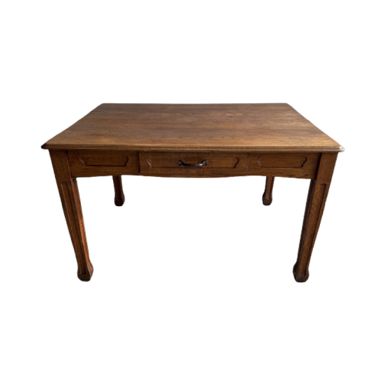 Art Nouveau Tafel In Goede Staat Met Rijke Donker Bruine Patina. 1