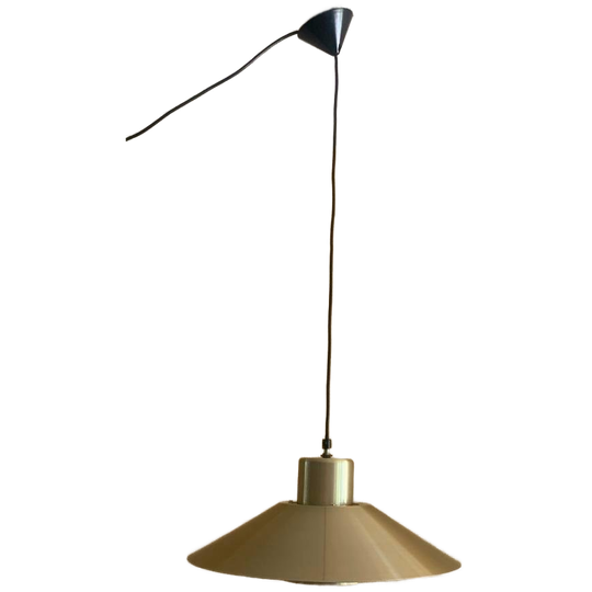 Moderne Hanglamp Goudkleurig Van Lyskaer Belysning Denmark 1