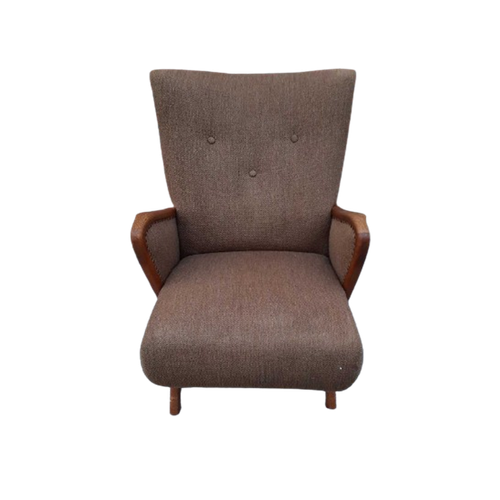 Mid-Century Fauteuil Met De Orginele Wollen Stoffering En Eikenhouten Accenten.