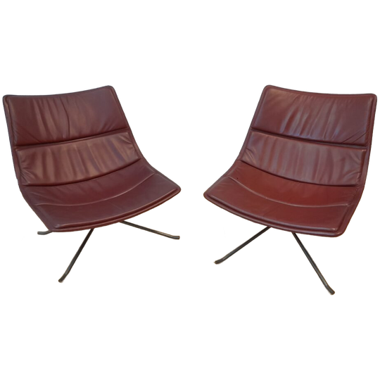 Zanotta Pair Of Yuki Loungechairs 1