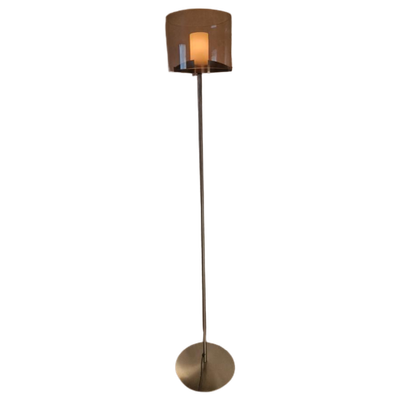 Italiaanse Design Vloerlamp Met Glazen Kap En Diffuser.