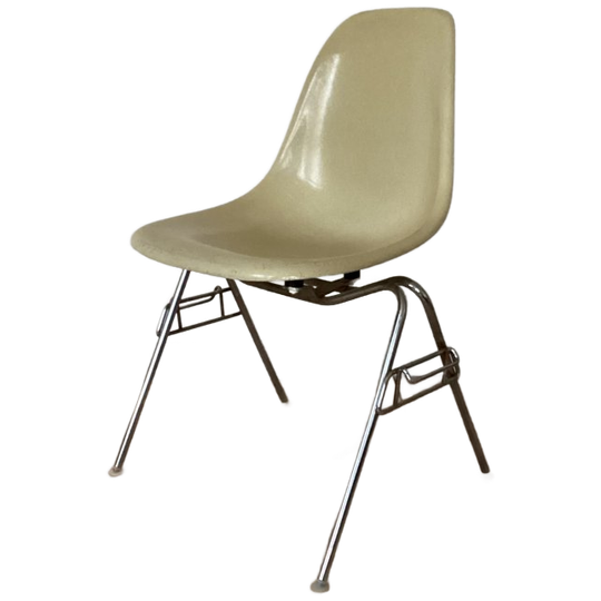 Eames Chair Fiber Glass Herman Miller Made By Vitra 1