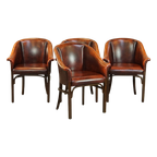 Set Van 4 Engelse Rundleren Eetkamerstoelen/ Tubchairs In Een Luxe Rode Chesterfield Kleur thumbnail 1