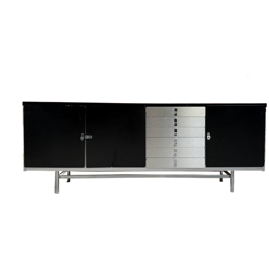 Modern Mid-century Dressoir 1