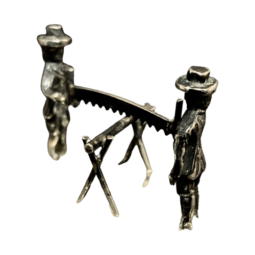 Echt Zilveren Miniatuur Van Twee Zagende Mannen Met Hoed, Merk Niekerk