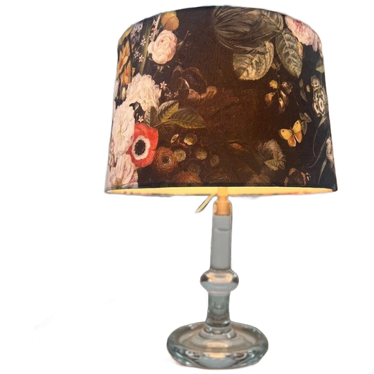 Vintage Gebloemde Tafellamp Met Glazen Voet 1